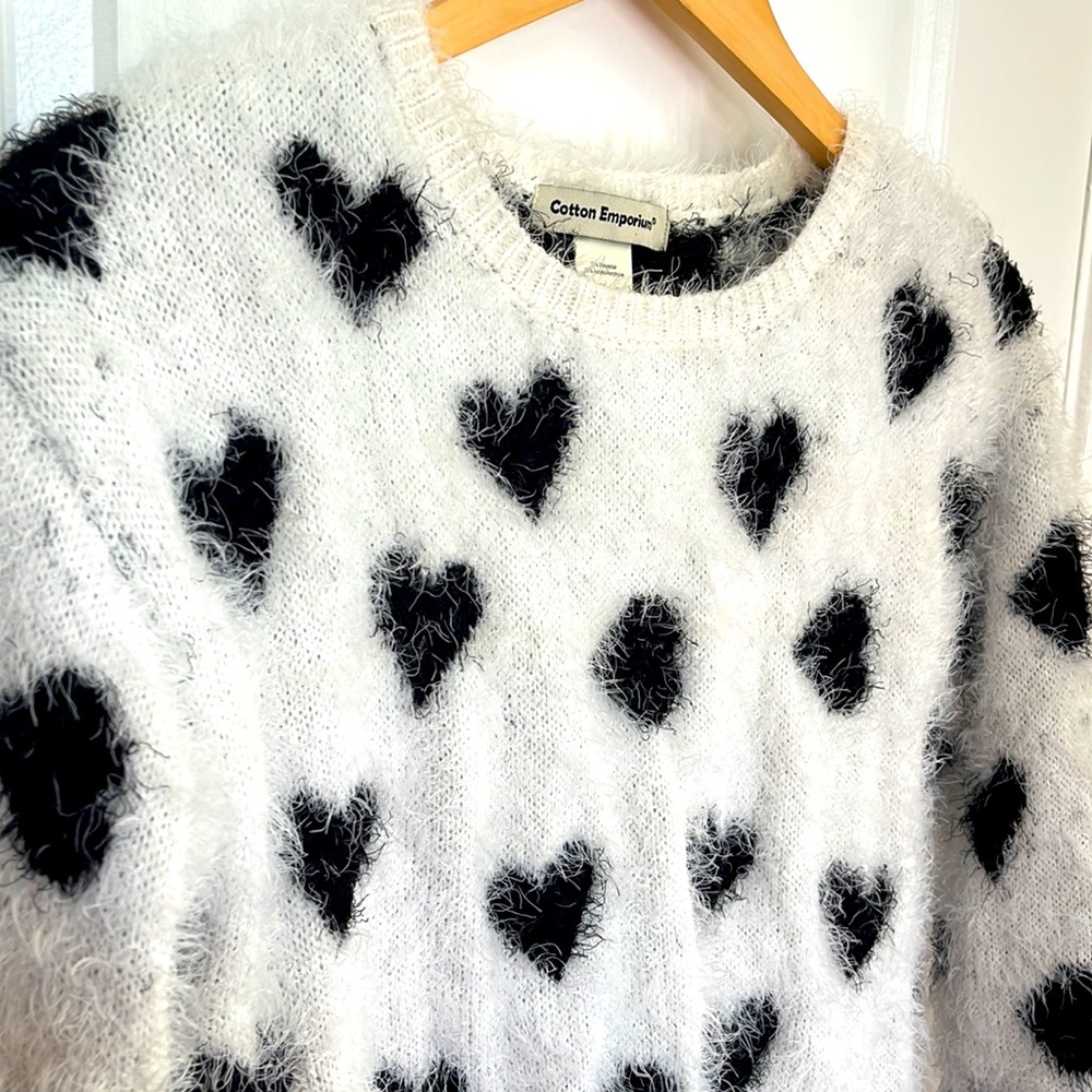 Cotton Emporium Fuzzy Heart Sweater, Crew Neck Size Small